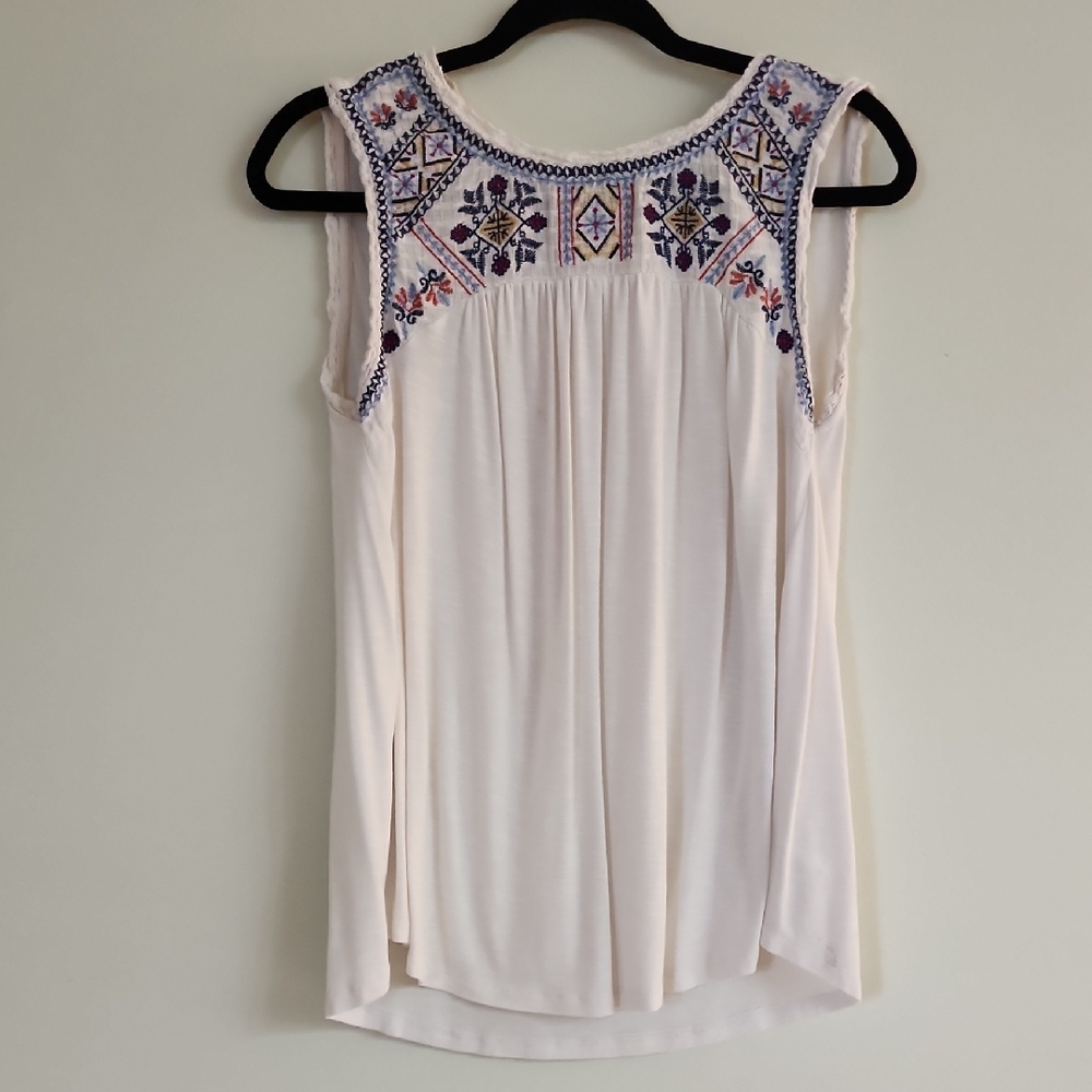 Knox Rose White Embroidered Blouse 🛍